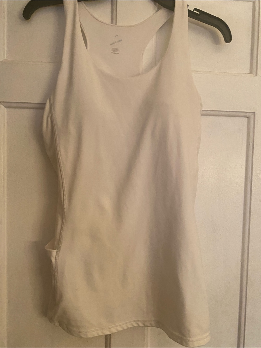 HEAD Women's White Tank Top - Athletic Scoop Neck. Pockets on side.  Size L.